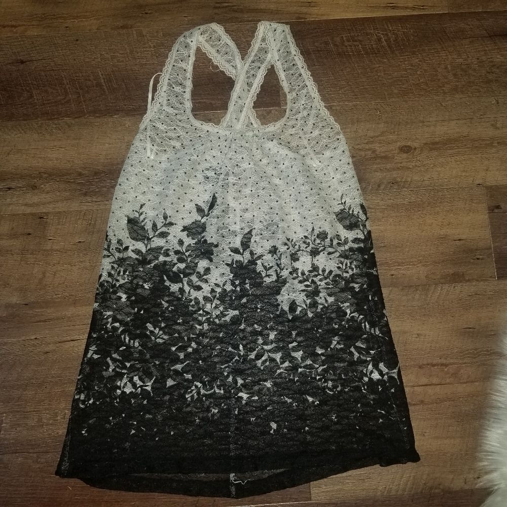 Wet Seal Lace Tank Top Medium Black & White